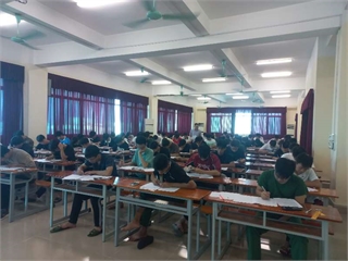 Khoa Khoa học Cơ bản tổ chức kỳ thi Olympic Vật lý sinh viên cấp Trường năm 2025