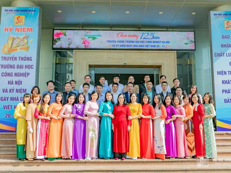 Khoa Khoa học cơ bản gặp mặt kỷ niệm 125 ngày truyền thống Nhà Trường và 41 năm ngày Nhà giáo Việt Nam