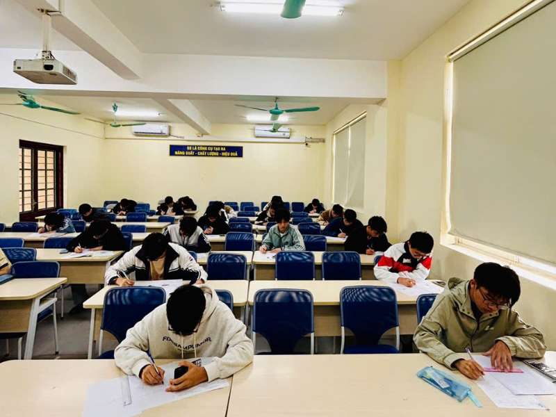 Chung kết cuộc thi Olympic Toán học sinh viên cấp trường năm 2026