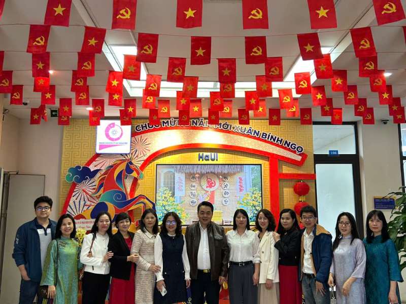 Khoa Khoa học cơ bản tổ chức buổi gặp mặt đầu xuân Bính Ngọ 2026