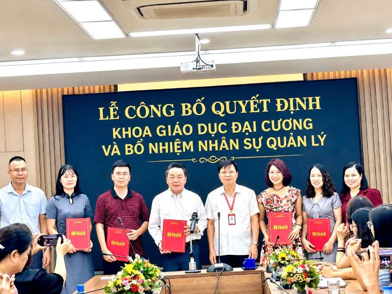 Khoa Giáo dục đại cương tổ chức Hội nghị công bố quyết định thành lập Khoa, bổ nhiệm và giao nhiệm vụ cán bộ lãnh đạo