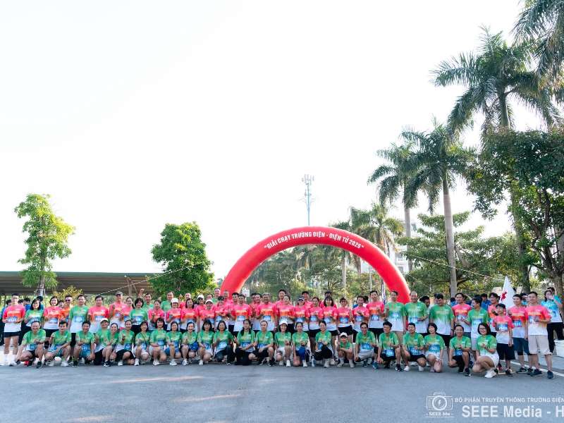 Giảng viên Khoa Giáo dục đại cương giành Huy chương Vàng tại giải chạy Run for Student 2026